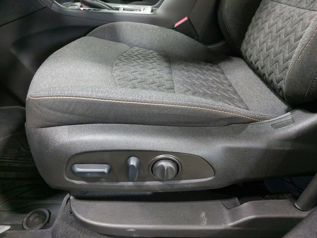 Used 2024 Chevrolet Equinox LT w/ LPO, Floor Liner Package image 30