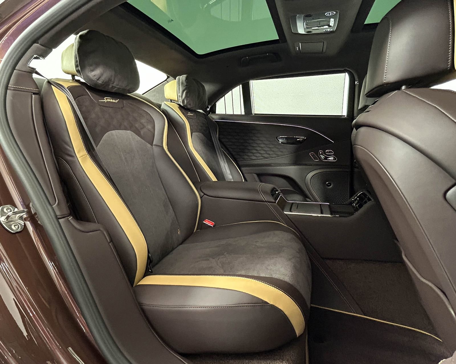 New 2026 Bentley Flying Spur Plug-In Hybrid image 31