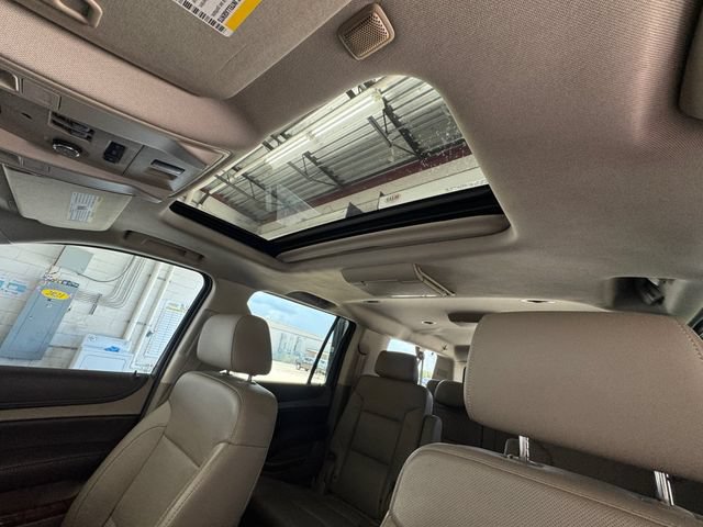 Used 2016 Chevrolet Suburban LTZ AWD/4WD image 27