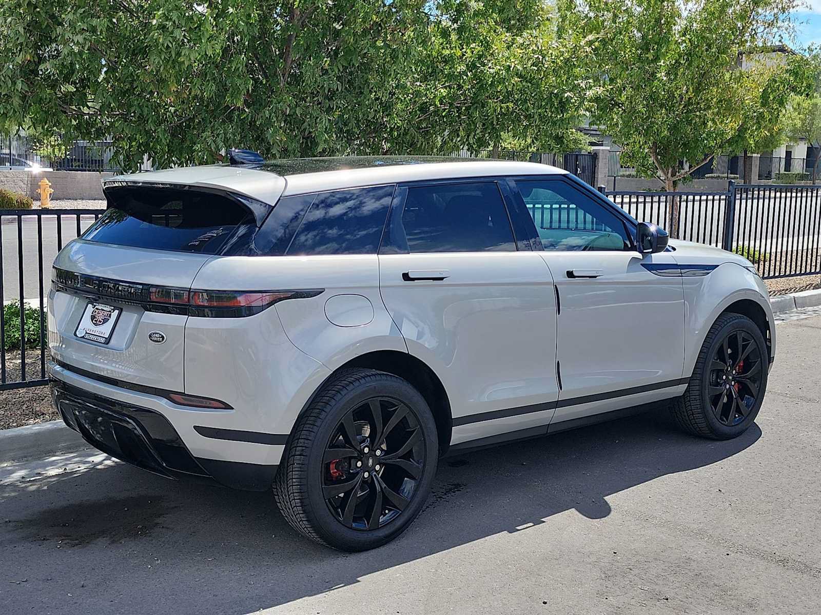 Used 2020 Land Rover Range Rover Evoque S AWD/4WD image 8