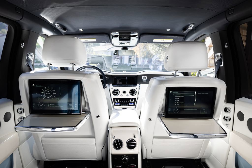 Used 2020 Rolls-Royce Cullinan AWD/4WD image 10