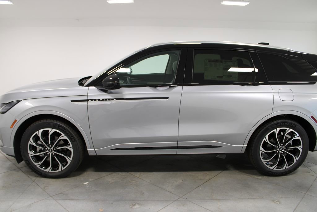 New 2026 Lincoln Nautilus Reserve image 5