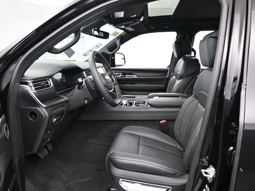 New 2026 Jeep Grand Wagoneer L Summit AWD/4WD image 12