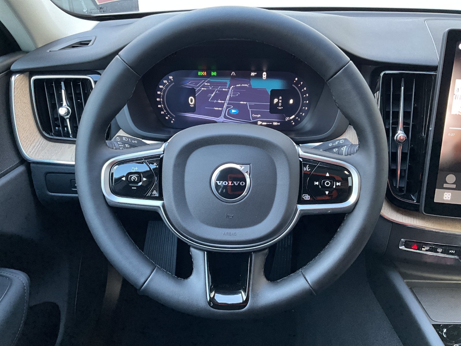 New 2026 Volvo XC60 B5 Plus w/ Protection Package Premier AWD/4WD image 15