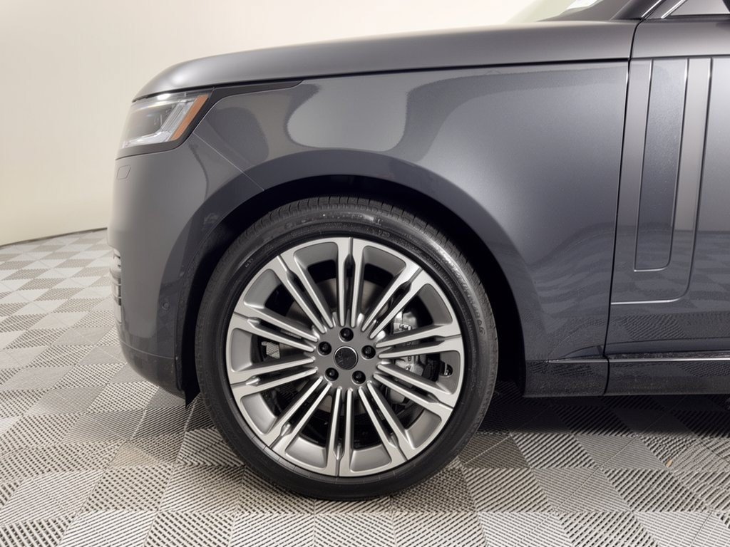New 2026 Land Rover Range Rover SE AWD/4WD image 13