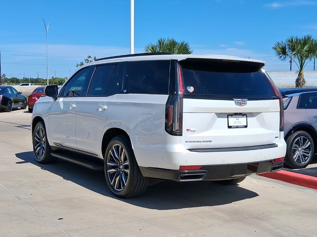 Used 2022 Cadillac Escalade Sport Platinum AWD/4WD image 3