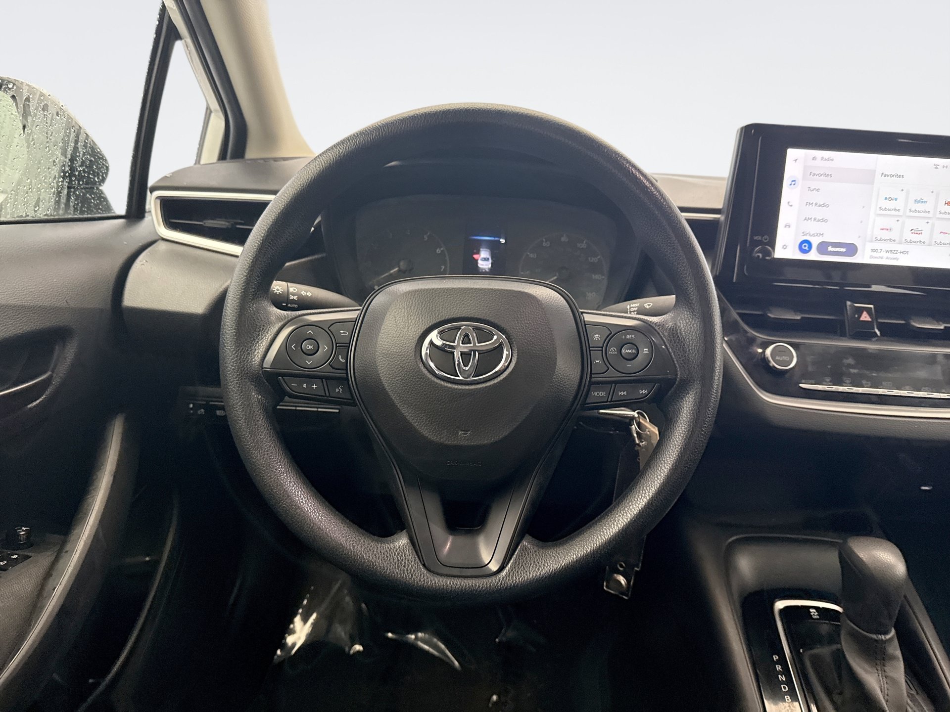 Used 2024 Toyota Corolla LE FWD image 12