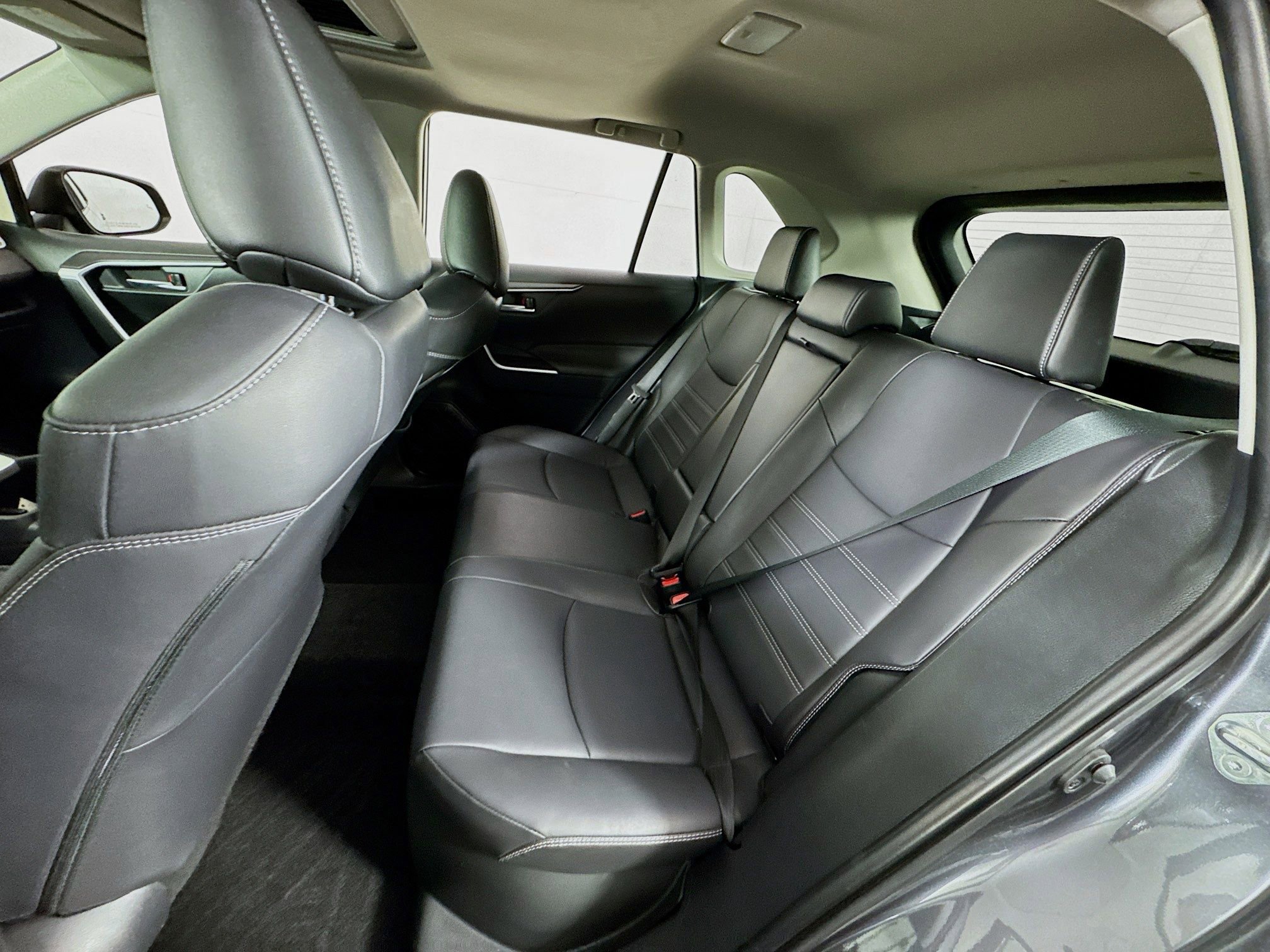 Certified 2023 Toyota RAV4 XLE Premium AWD/4WD image 18