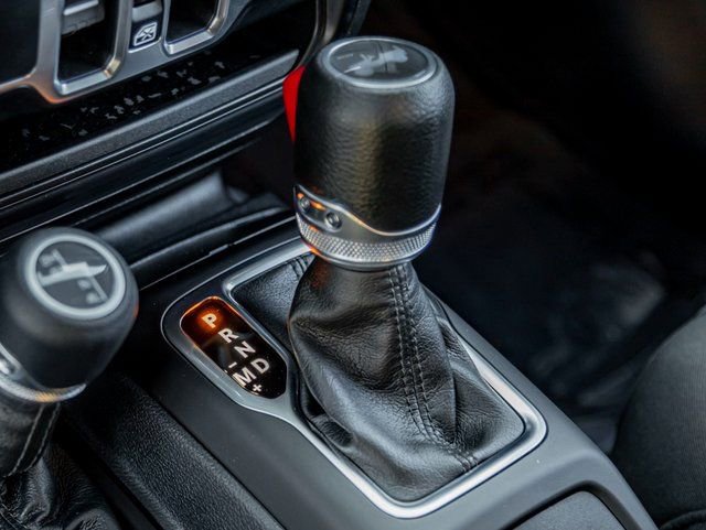 Used 2023 Jeep Wrangler Unlimited Sport image 19