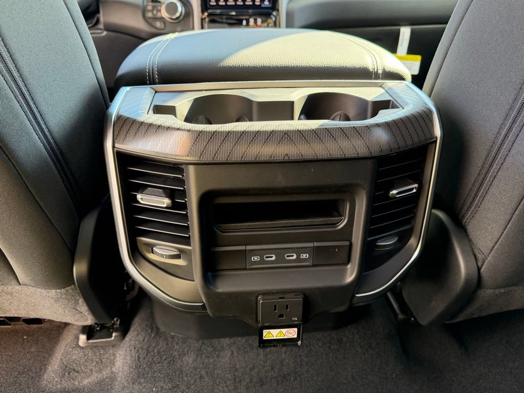 New 2026 RAM 1500 Big Horn AWD/4WD image 25