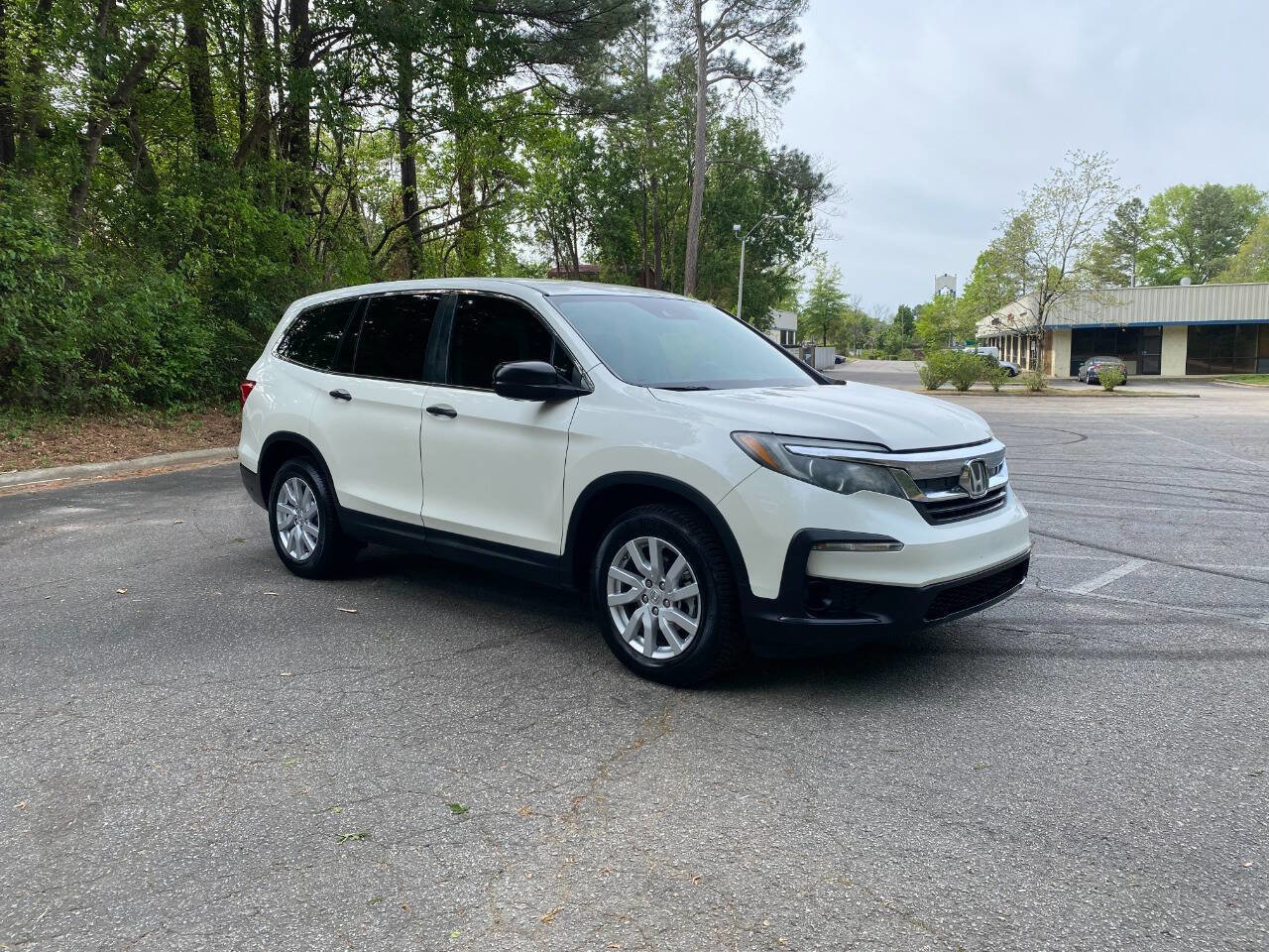 Used 2019 Honda Pilot LX image 2