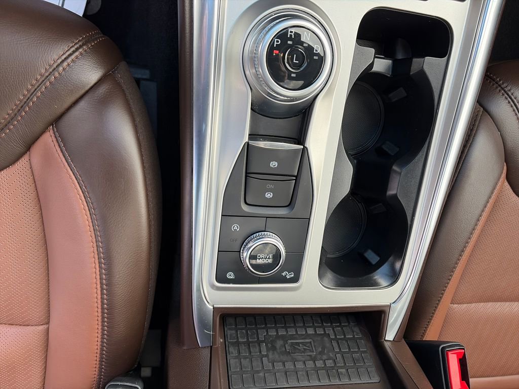 Used 2023 Ford Explorer King Ranch w/ Technology Package image 31