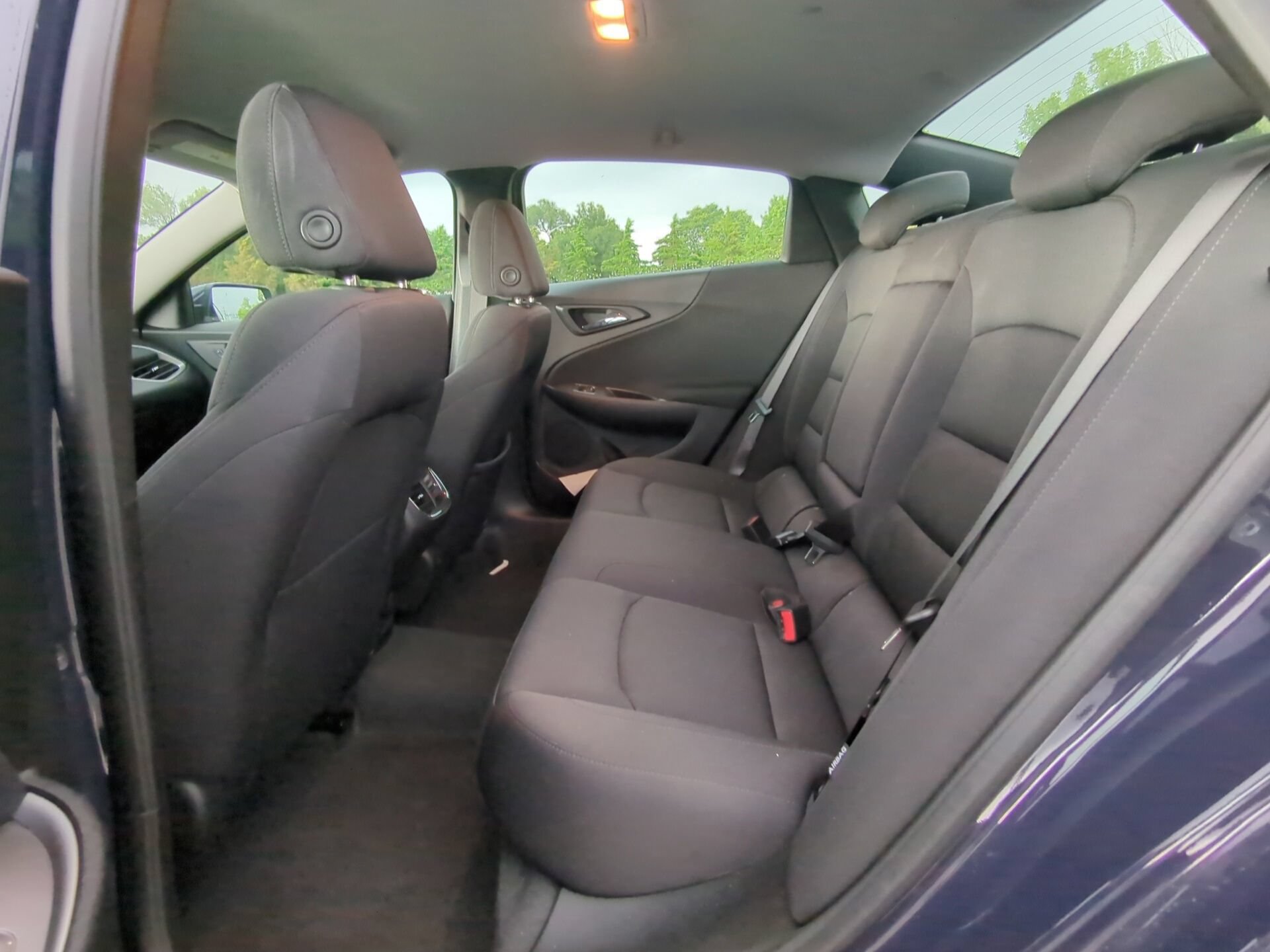 Used 2025 Chevrolet Malibu LT FWD image 11