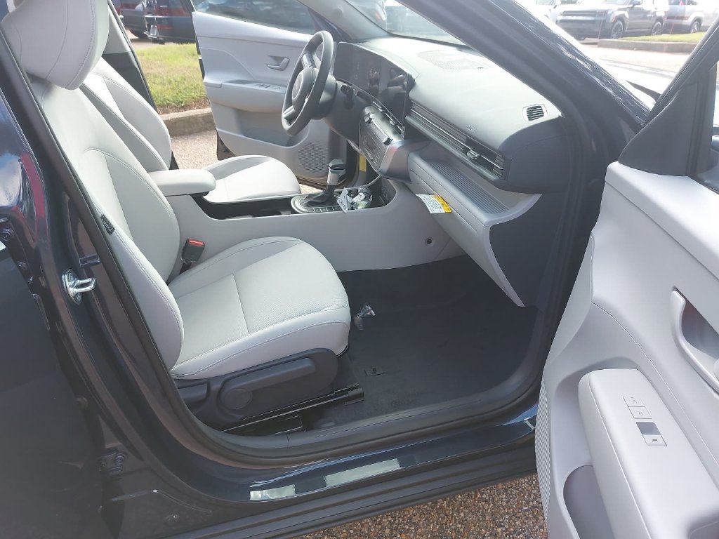 New 2027 Hyundai Kona SEL Sport AWD/4WD image 10