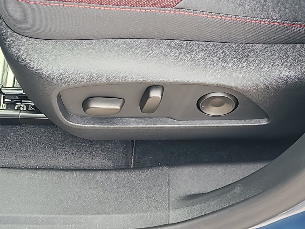 New 2027 Chevrolet Equinox RS w/ Safety and Technology Package AWD/4WD image 15