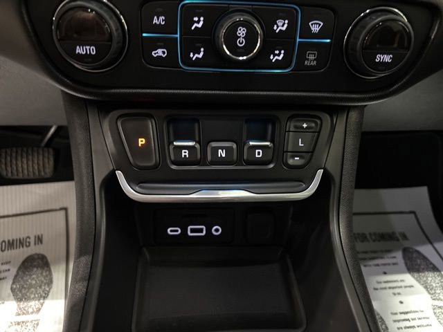 Used 2020 GMC Terrain SLT w/ Preferred Package image 23