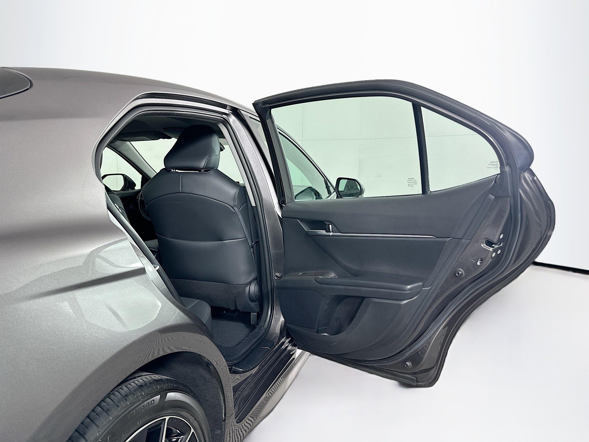 Used 2024 Toyota Camry SE FWD image 28