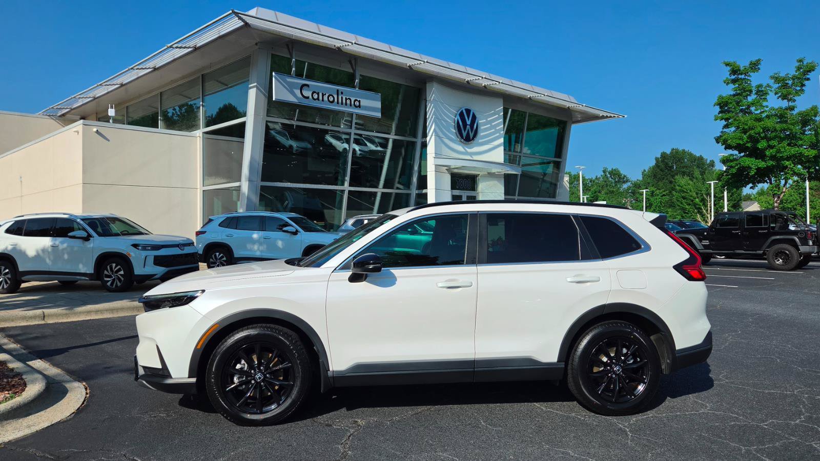 Used 2025 Honda CR-V Sport-L image 2