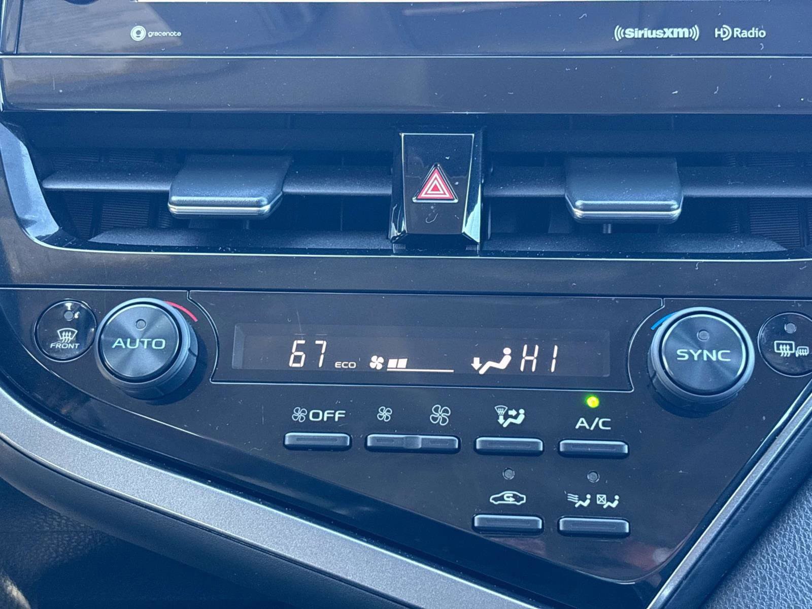 Used 2021 Toyota Camry XLE FWD image 19