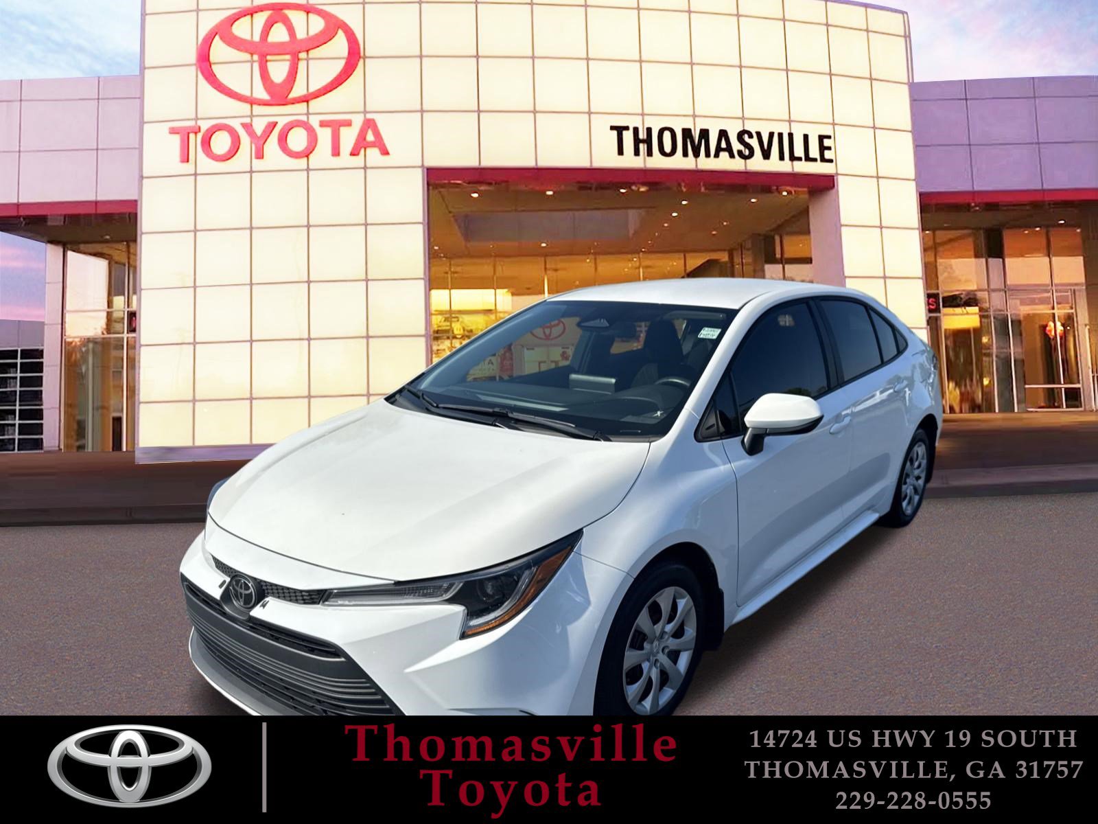 Used 2025 Toyota Corolla LE FWD image 1