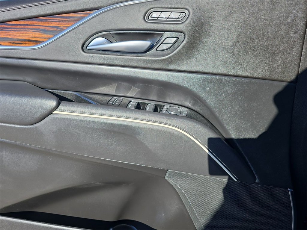 Certified 2023 Cadillac Escalade Premium Luxury image 23