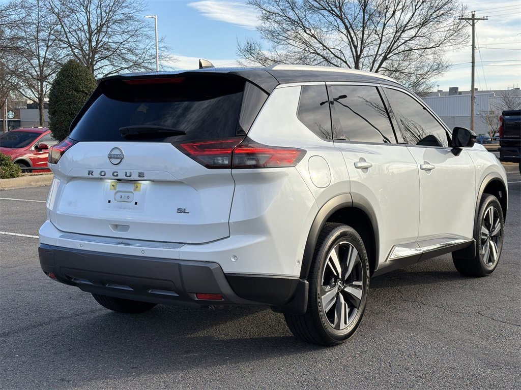 Used 2024 Nissan Rogue SL w/ SL Premium Package image 5