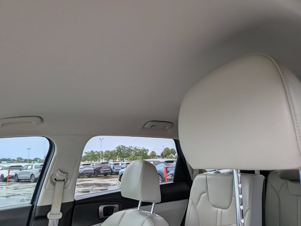 Certified 2023 Kia Sorento S FWD image 22
