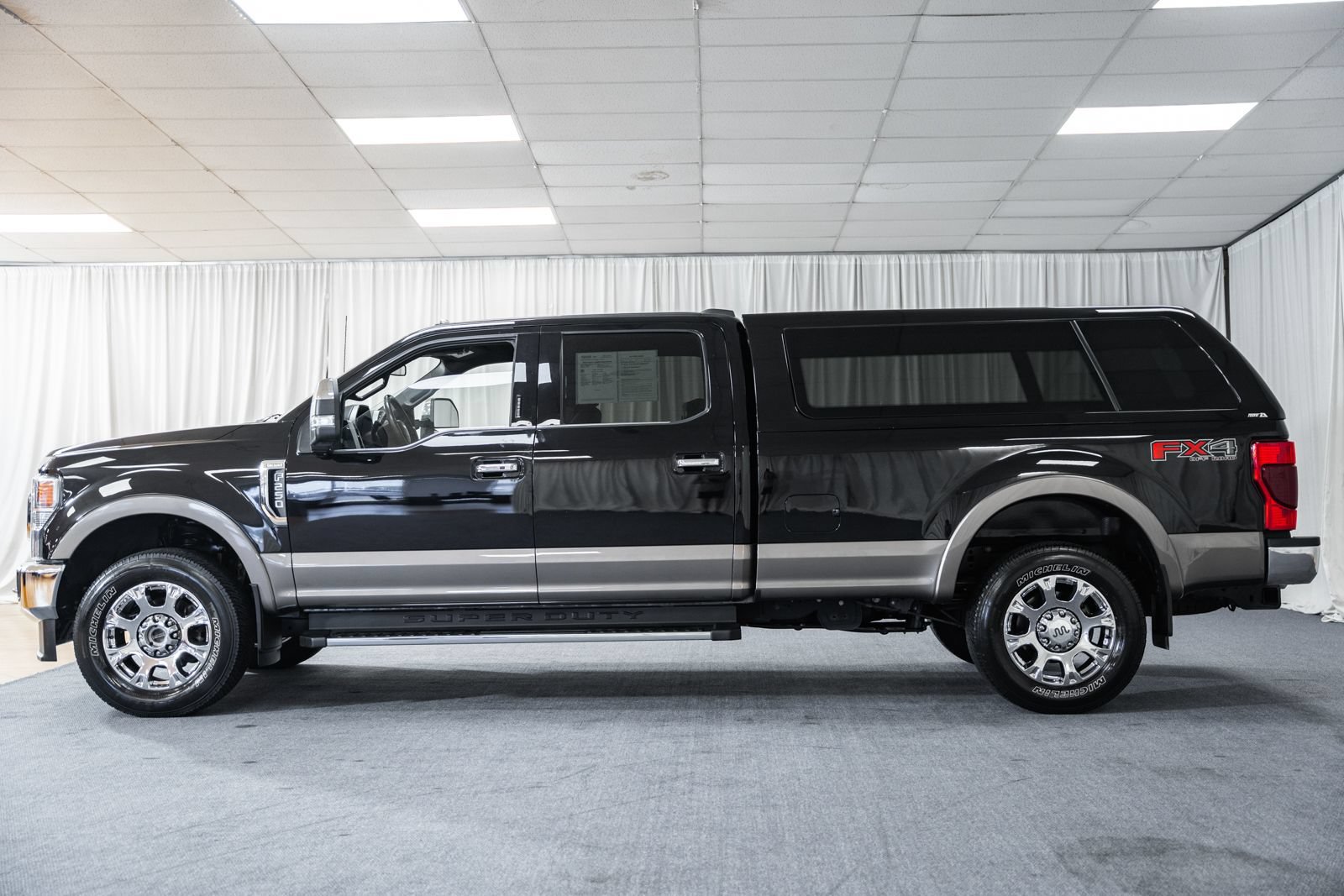 Certified 2022 Ford F250 King Ranch w/ Chrome Package AWD/4WD image 4