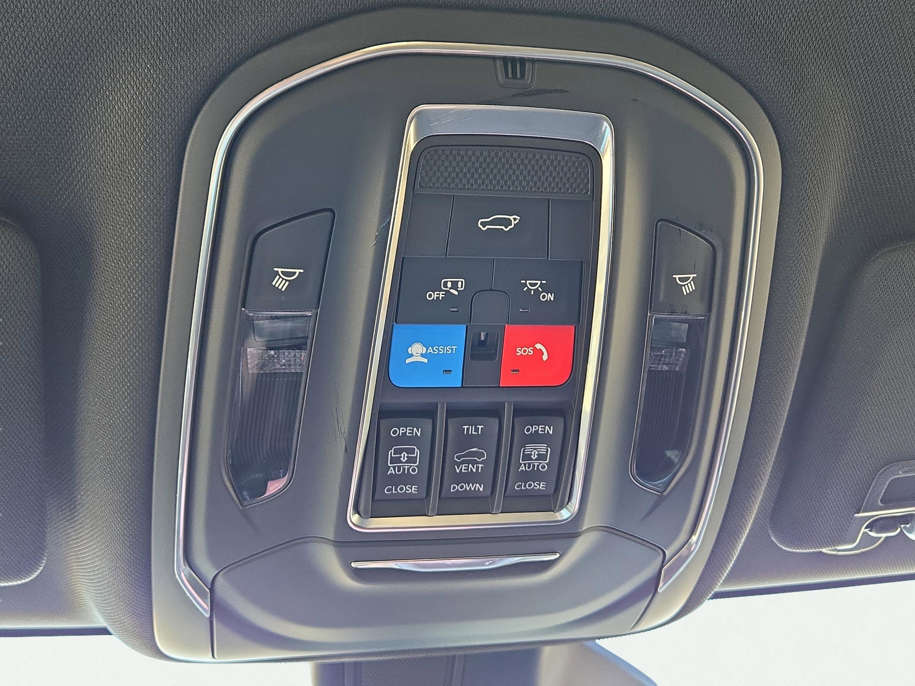 New 2025 Jeep Grand Cherokee L Limited image 33