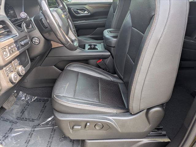 Used 2022 Chevrolet Suburban High Country AWD/4WD image 17