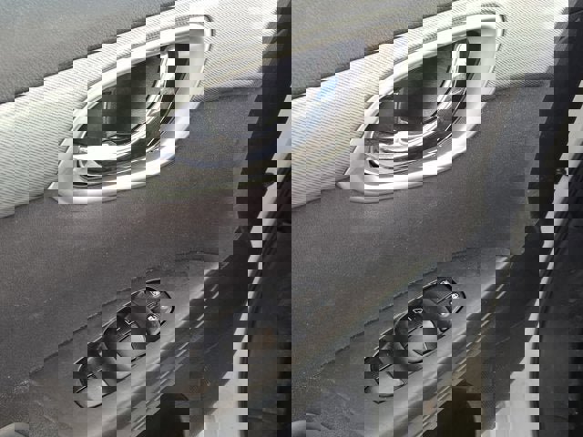 Used 2015 Nissan Sentra SR w/ Navigation Package image 17