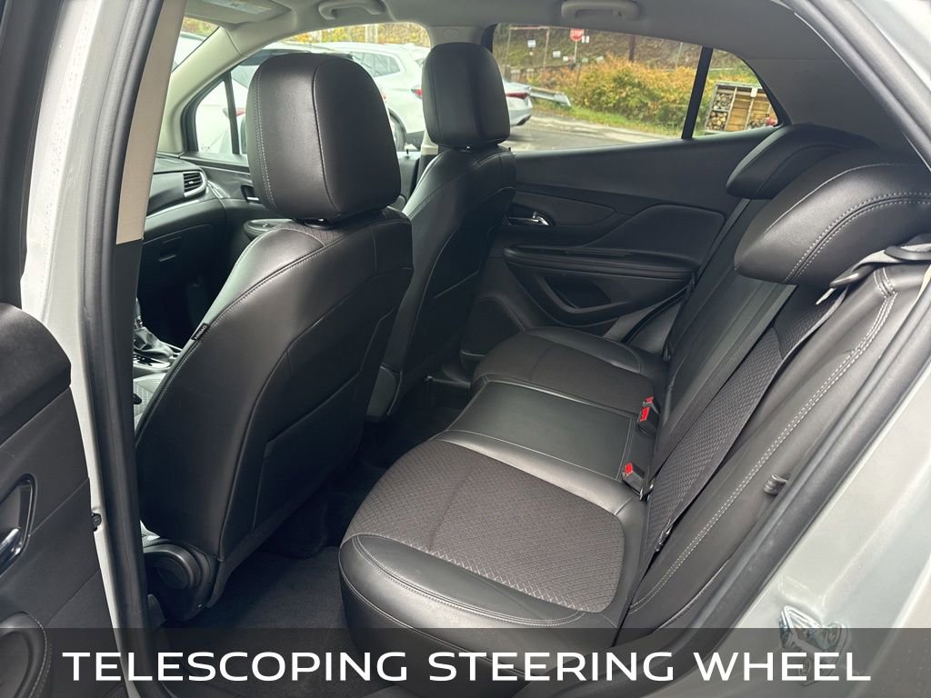 Used 2022 Buick Encore Preferred w/ Safety Package image 21