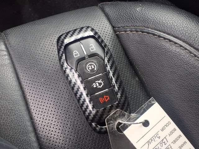 Used 2020 Ford Fusion Titanium AWD/4WD image 10