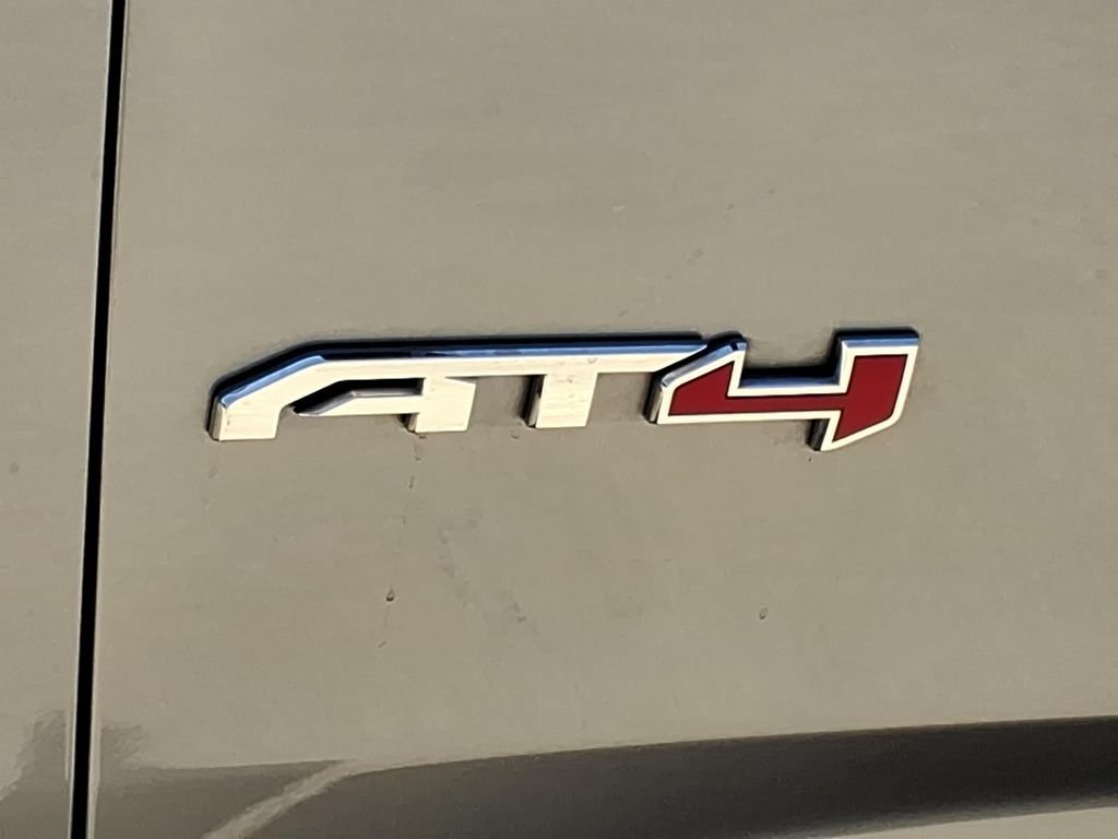 Certified 2024 GMC Yukon XL AT4 w/ AT4 Premium Plus Package AWD/4WD image 11