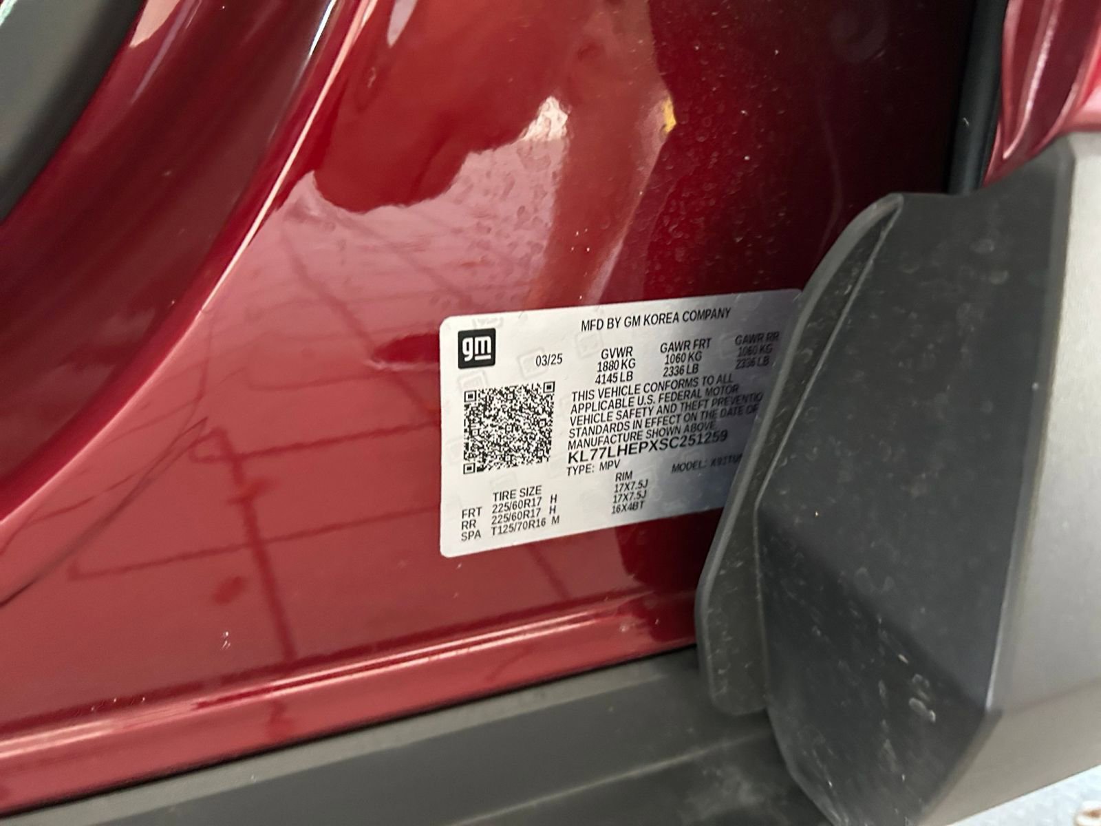 Used 2025 Chevrolet Trax LT w/ LT Convenience Package image 22