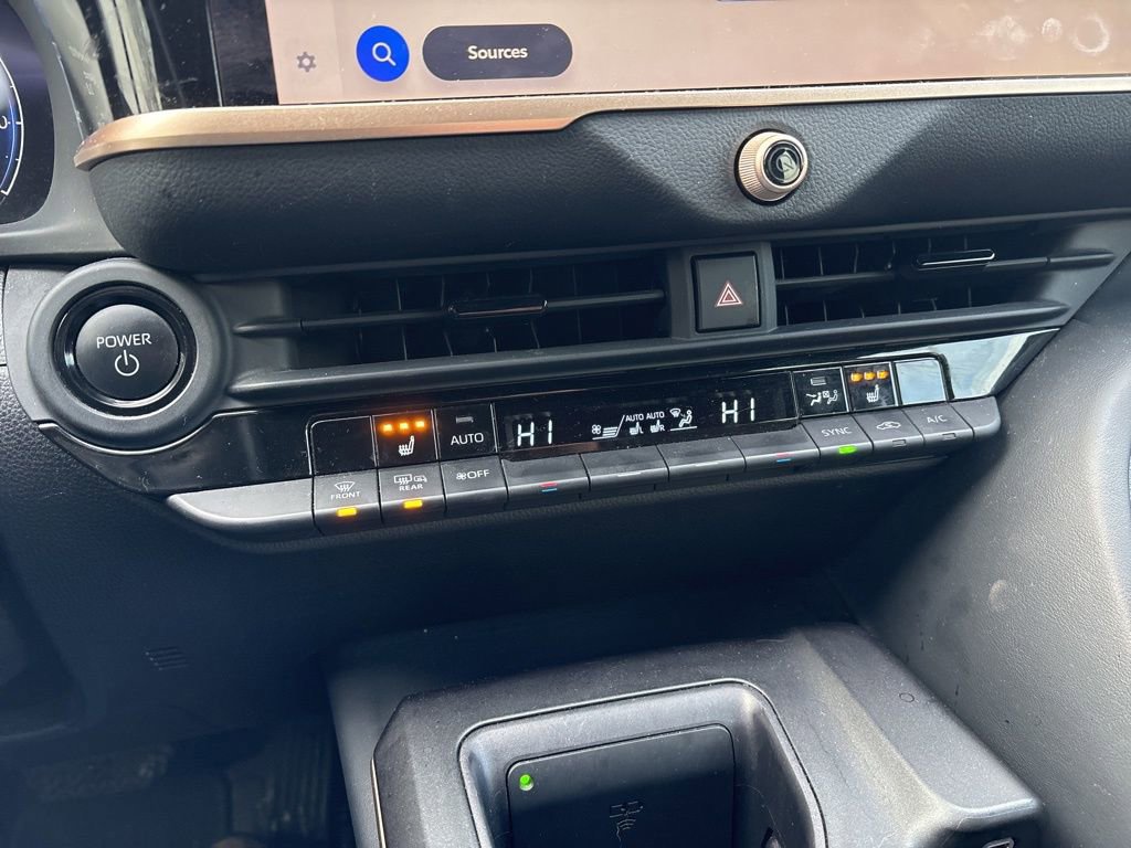 Used 2023 Toyota Crown XLE image 22