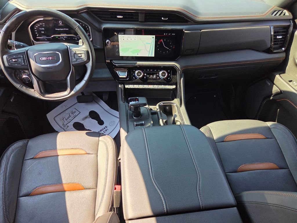 Used 2024 GMC Sierra 1500 AT4 w/ Technology Package image 9