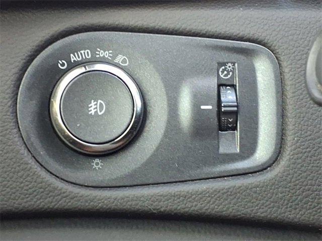 Used 2015 Cadillac SRX Performance w/ Driver Awareness Package image 21