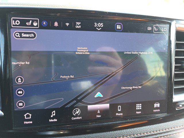 Used 2025 Chrysler Pacifica Pinnacle FWD image 15