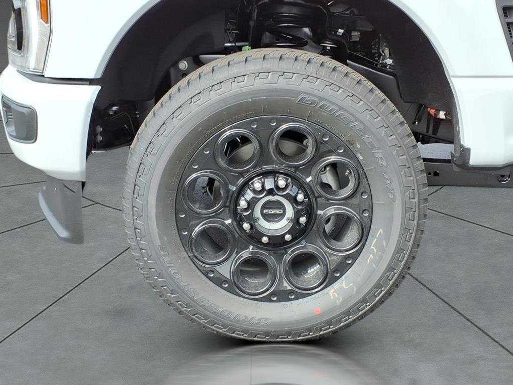New 2026 Ford F350 XLT w/ XLT Premium Package image 13