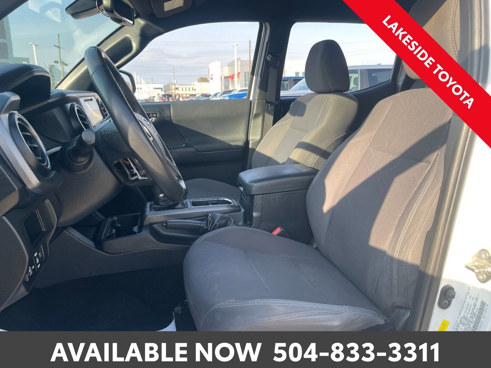 Used 2018 Toyota Tacoma TRD Sport image 26
