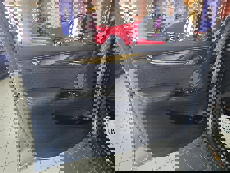 Used 2016 BMW X5 xDrive35i image 8