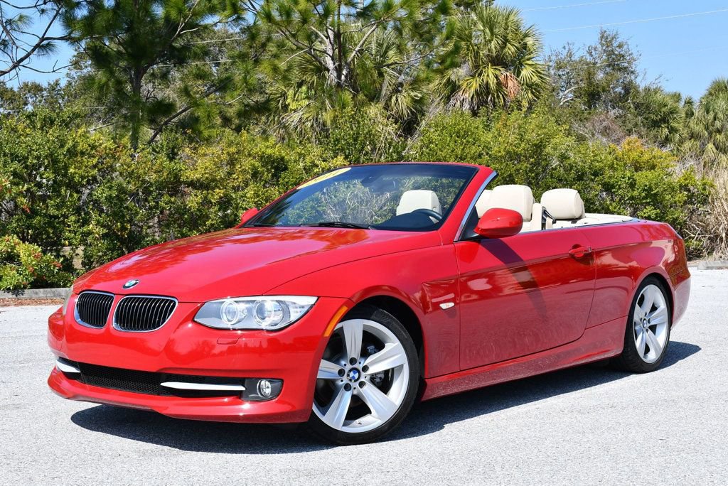 Used 2011 BMW 328i Convertible image 19