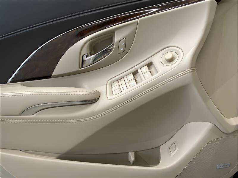 Used 2014 Buick LaCrosse Premium image 9