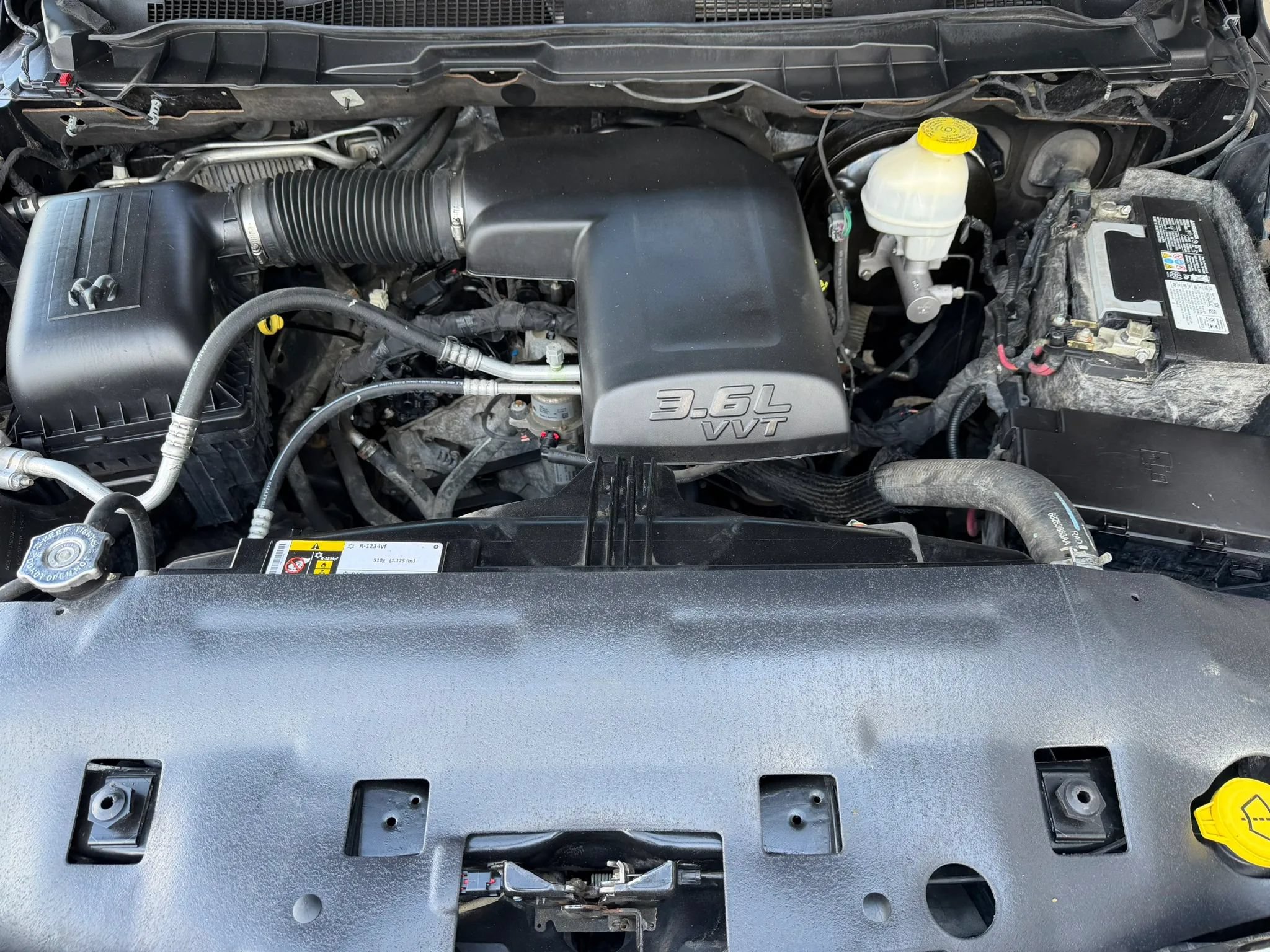 Used 2017 RAM 1500 Classic SLT w/ Luxury Group AWD/4WD image 28
