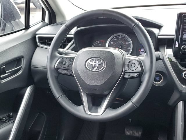 Used 2022 Toyota Corolla Cross LE AWD/4WD image 29