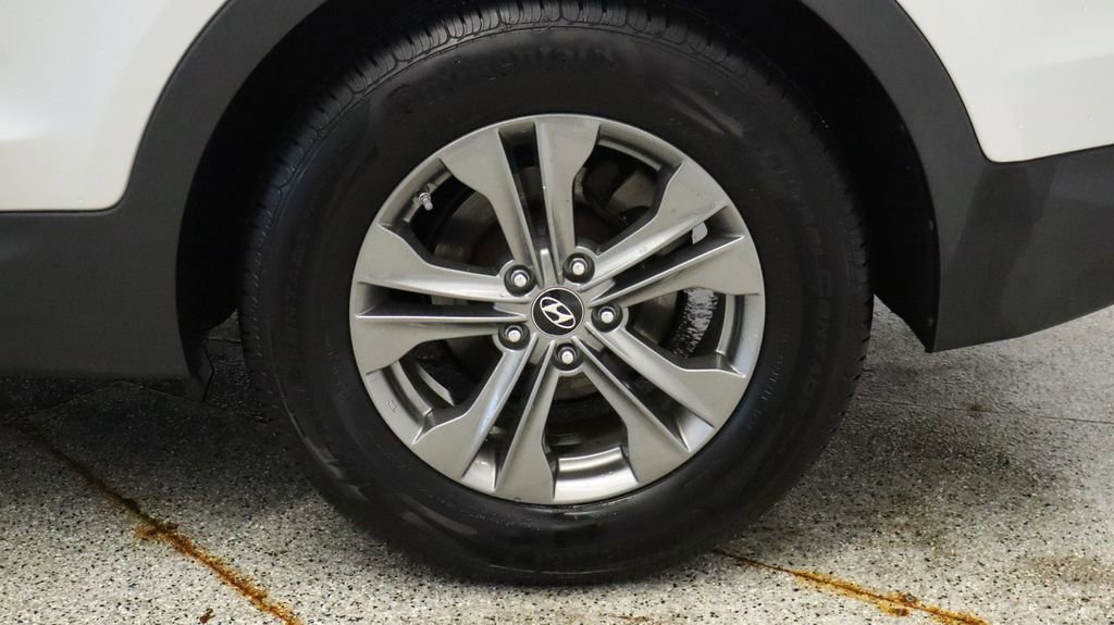 Used 2013 Hyundai Santa Fe Sport w/ Popular Equipment Pkg image 12