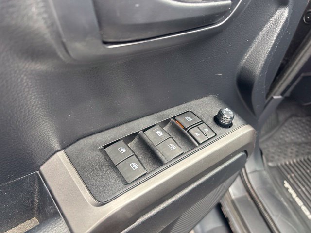 Used 2019 Toyota Tacoma SR5 AWD/4WD image 13
