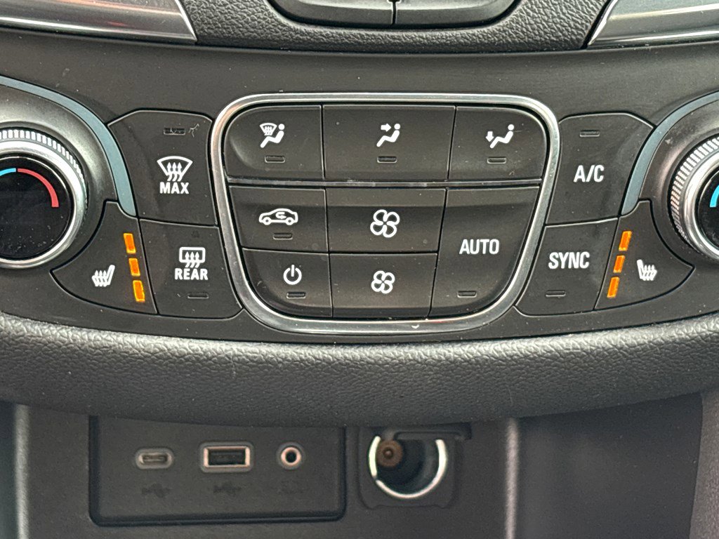 Certified 2024 Chevrolet Equinox LT image 8