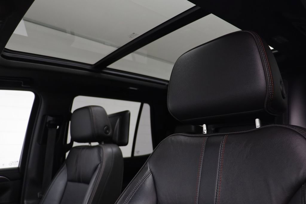 Used 2021 Chevrolet Tahoe RST w/ Luxury Package image 13